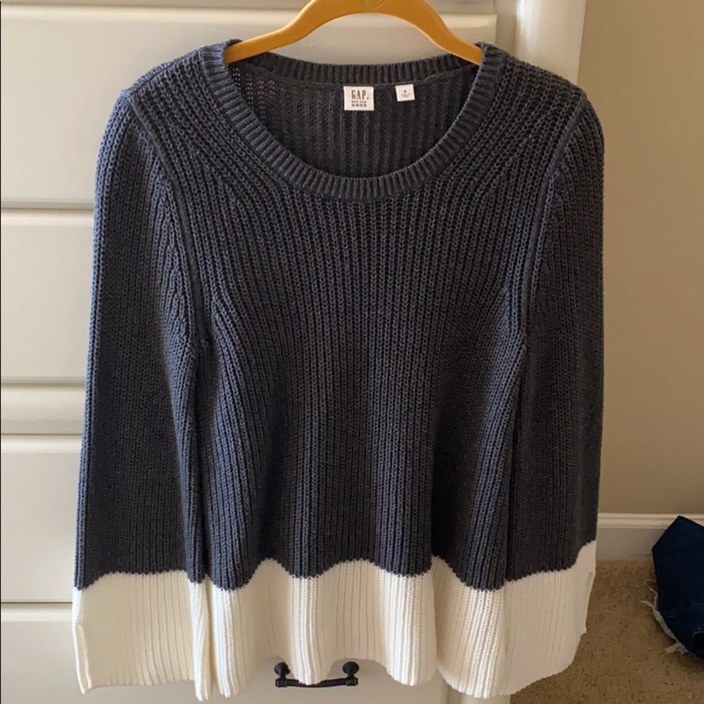 GAP color block sweater